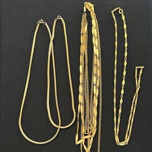 Elegant Gold Necklace Set